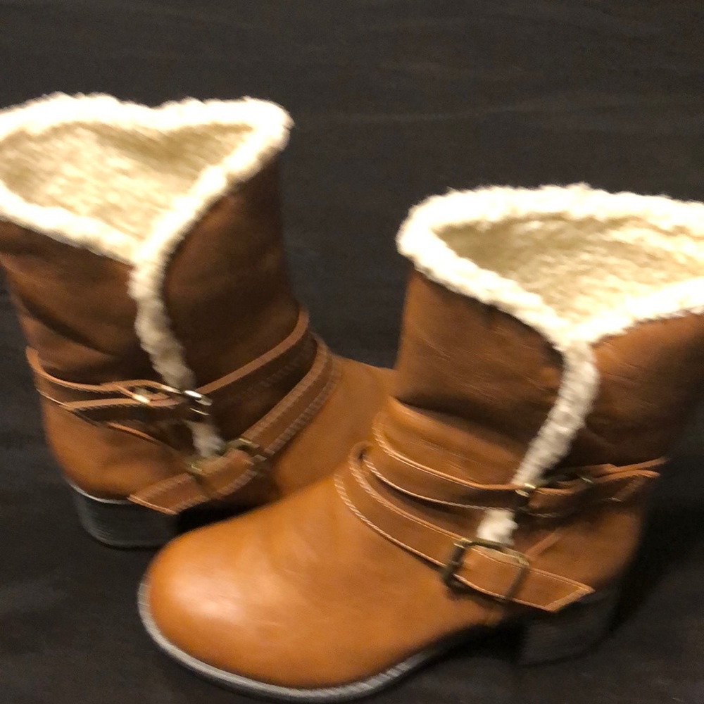 Shoes - Picture 3 of 3